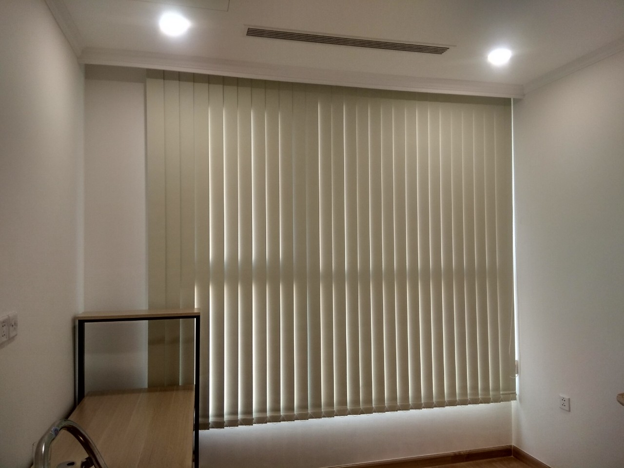 rèm kéo văn phòng